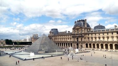 Louvre Müzesi rehberimizden tüm bilgileri ulaşabilirsiniz. Louvre Müzesi ulaşım bilgileri, ziyaret saatleri, Louvre Müzesi giriş ücreti, bölümler ve eserler.