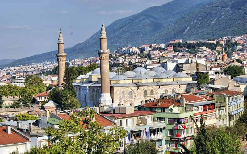 Bursa Ulu Cami rehberimizden Caminin tarihi, nerede olduğu, ulaşım bilgileri, ziyaret saatleri, bölümleri gibi tüm ayrıntılara ulaşabilirsiniz.
