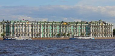 Rusya'nın en önemli müzelerinden biri olan dünyaca ünlü Ermitaj Müzesi nerededir ve nasıl gidilir? Ermitaj Müzesi giriş ücreti, ziyaret saatleri, bölümleri ve sanat eserleri hakkında tüm bilgileri yazımızda bulabilirsiniz.