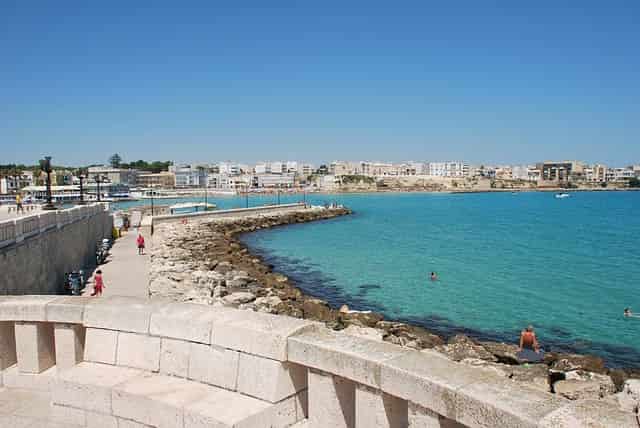 Otranto nerede ve nasıl gidilir? Otranto gezilecek yerler, tarihi ve turistik mekanlar, ulaşım, alışverişş ve yemek yerleri gibi Otranto için aradığınız tüm konular makalemizde.