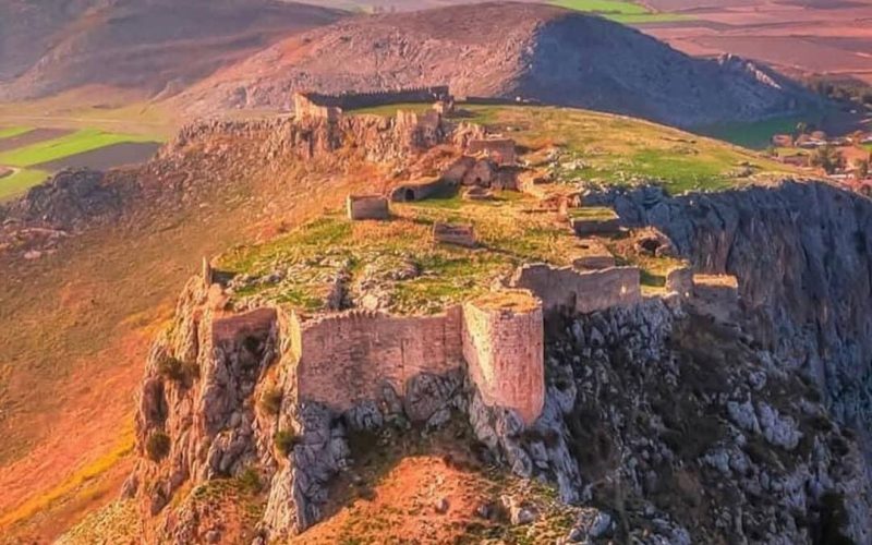 Anavarza Kalesi; Nerede, Nasıl Gidilir, Tarihi