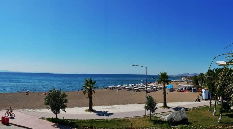 Dikili Halk Plajı Nerede, Nasıl Gidilir, Şezlong Fiyatları