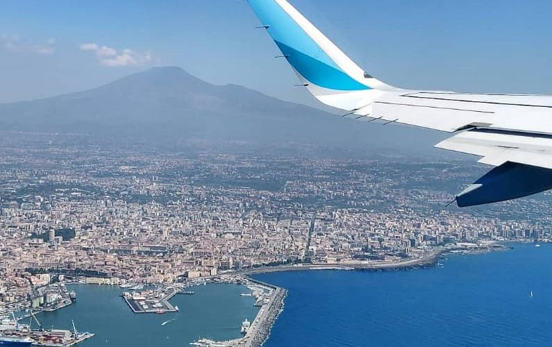 Katanya Havalimanı (Catania Airport) hakkında tüm bilgiler burada! Ulaşım, terminal hizmetleri, yeme-içme ve alışveriş rehberi ile seyahatinizi planlayın.