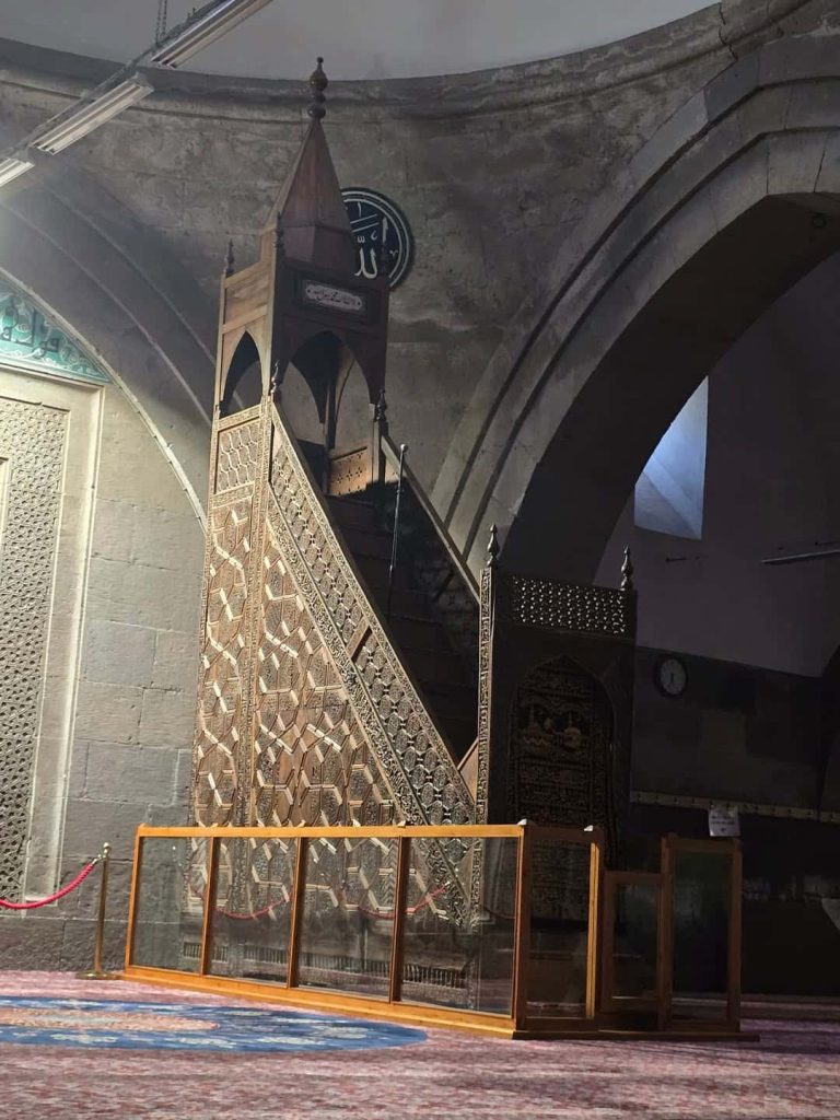 Hunat Hatun Camii