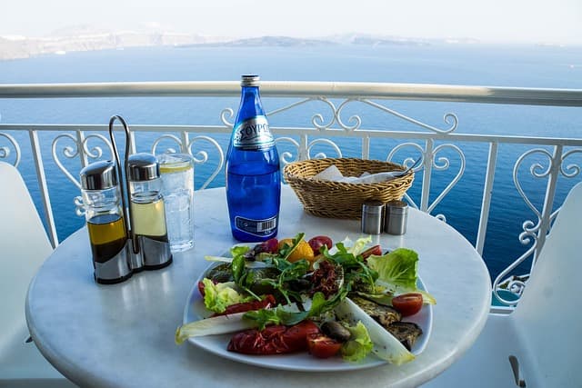 Santorini'de Yemek Yenecek Yerler