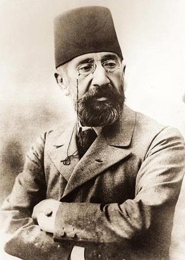 Osman Hamdi Bey Kimdir