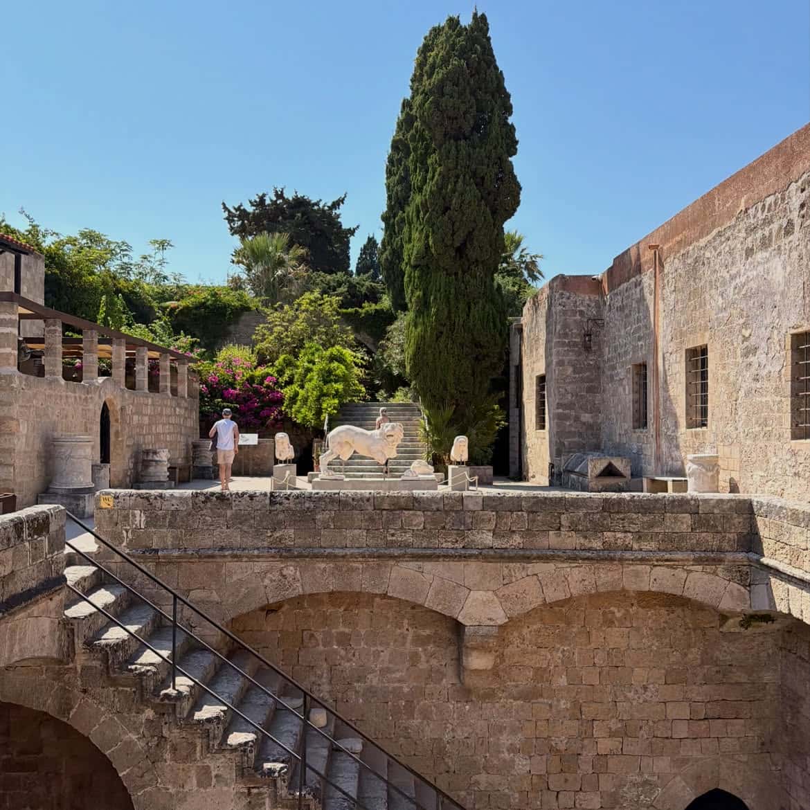 Rodos Arkeoloji Müzesi - Şövalyeler Hastanesi dış cephe